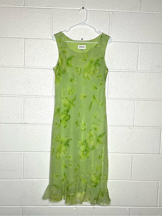 Studio I Dresses & Skirts - < Vintage 90’s Studio I Green Floral Ruffled Hem Midi Dress >
